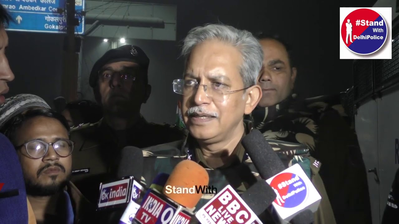 Satish Golcha ji Control the public in protest at Seelampur | Lead Delhi