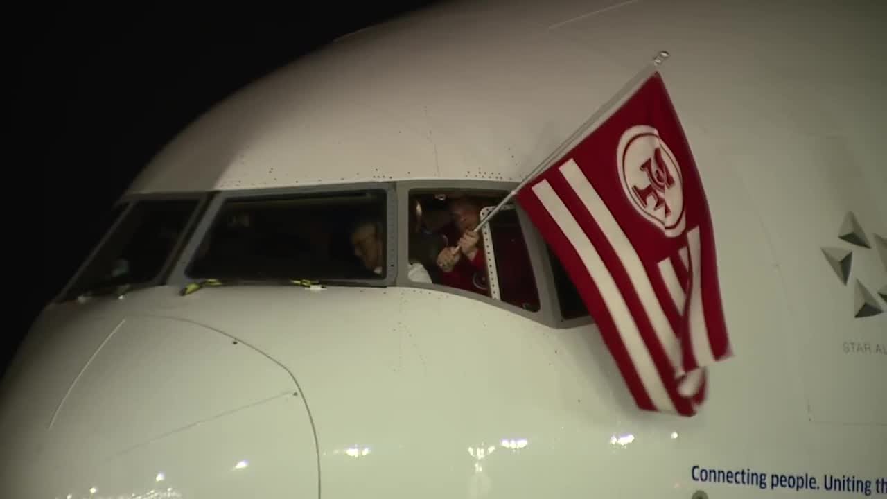 San Francisco 49ers land in Las Vegas for Super Bowl LVIII