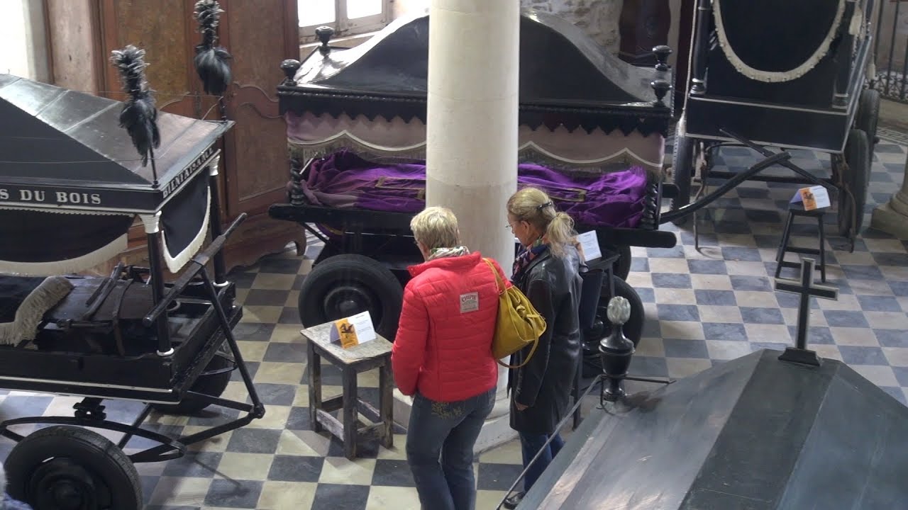 Expo d'exception dédiée aux CORBILLARDS ANCIENS