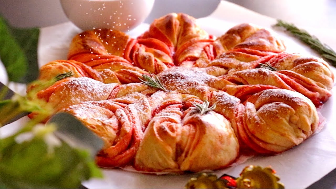 CHRISTMAS is here and you should bake this! Amazingggg!