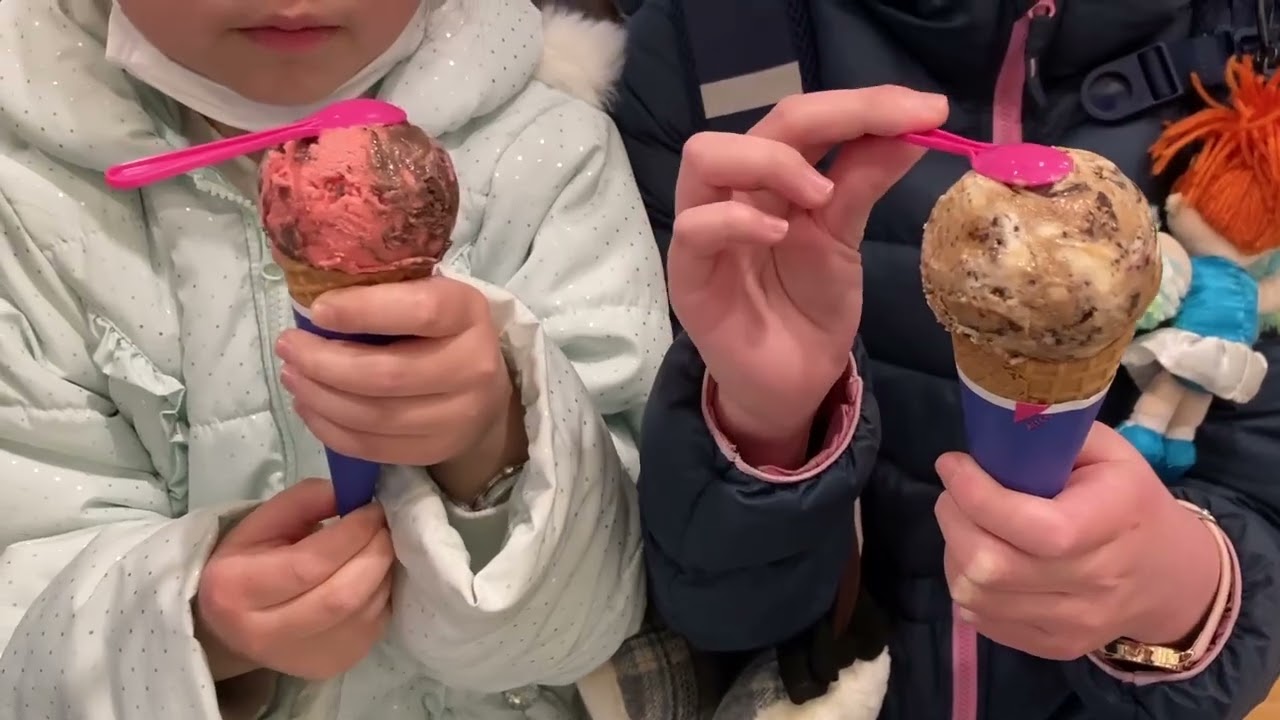 サーティワンアイスクリーム〜「スノーモンブラン」と「メルティストロベリーチョコレート」