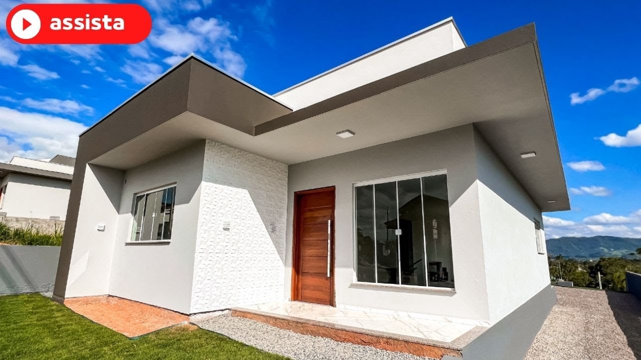 INCRÍVEL CASA TÉRREA MODERNA COM TELHADO EMBUTIDO DE 3 QUARTOS, SENDO 1 SUÍTE,   PROJETO PLATIBANDA