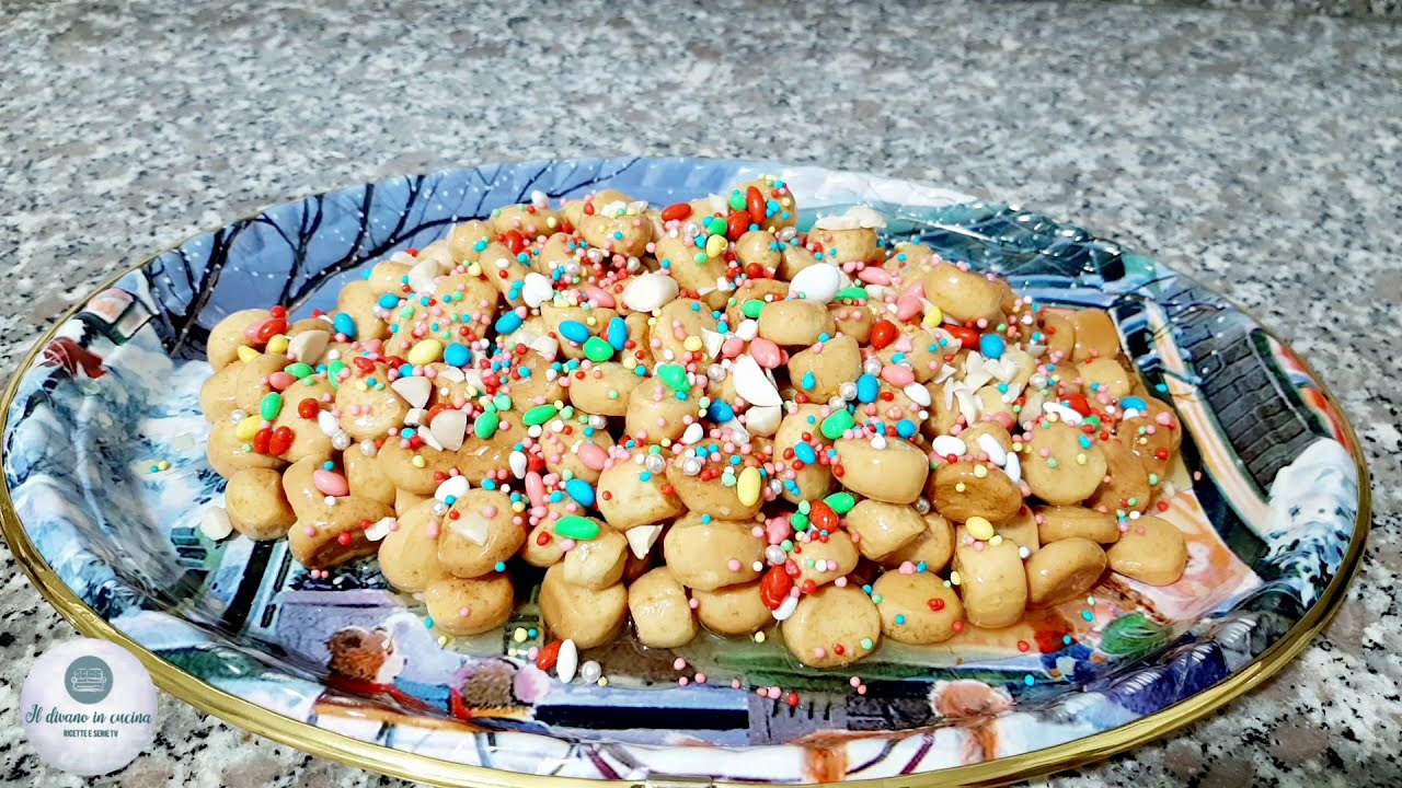 STRUFFOLI AL FORNO SENZA BURRO, LA TRADIZIONE CON POCHE CALORIE