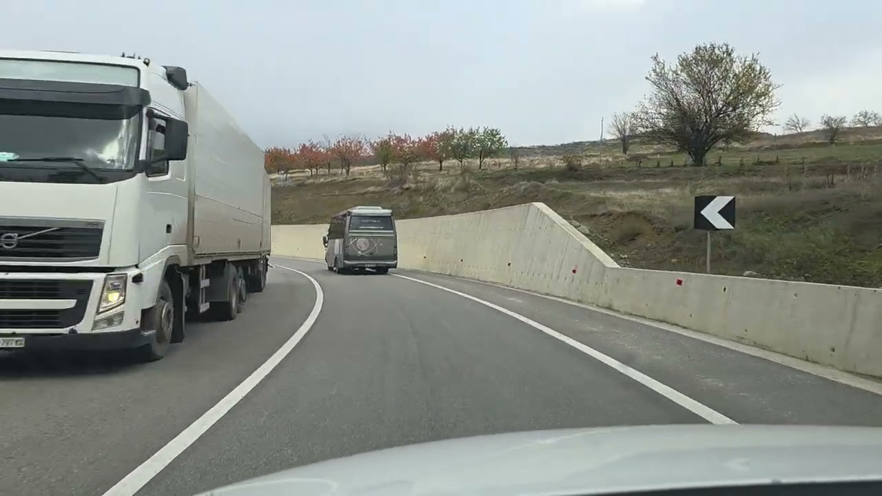 الطريق الى#كورشة #البانيا.                 Driving to #Korce # Albania.    