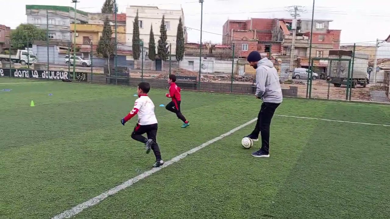 براعم وفااااق عين الطرييق...حفظهم الله و بارك الله في الكوتش