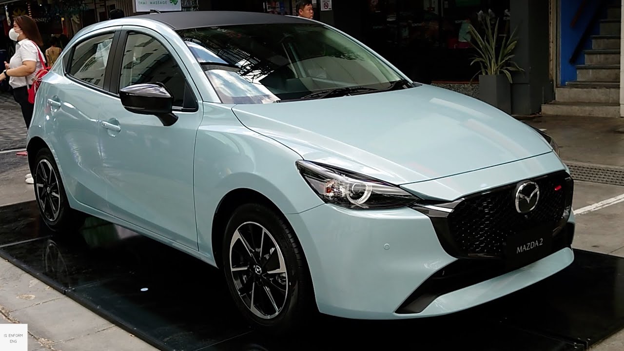 2025 Mazda 2 Hatchback / In-Depth Walkaround Exterior & Interior