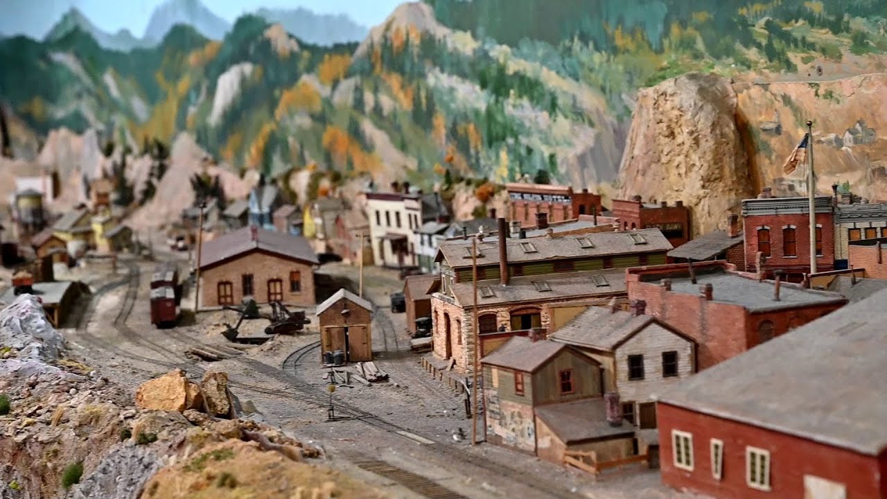 Harry W. Brunk's world-famous Union Central & Northern (UC&N) HOn3, Clear Creek, CO. model railroad
