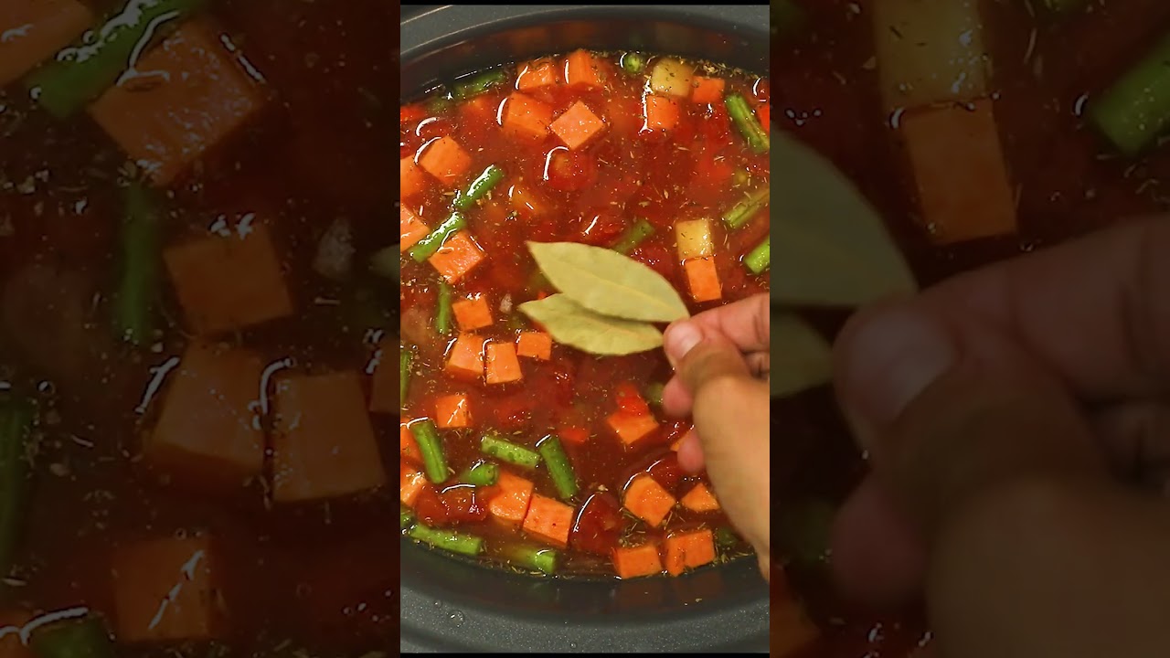 Slow Cooker Minestrone Soup