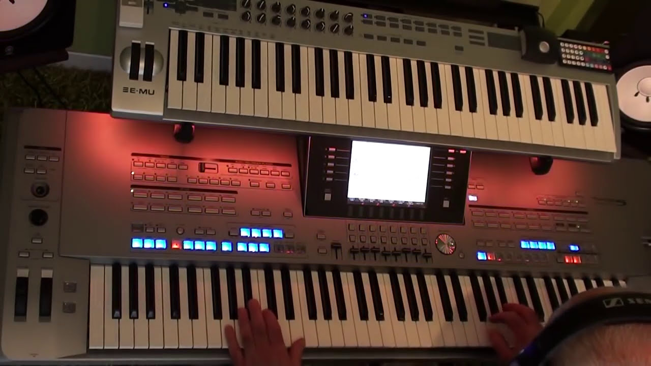 AHA -  Take on Me COVER by Albert on Tyros 5