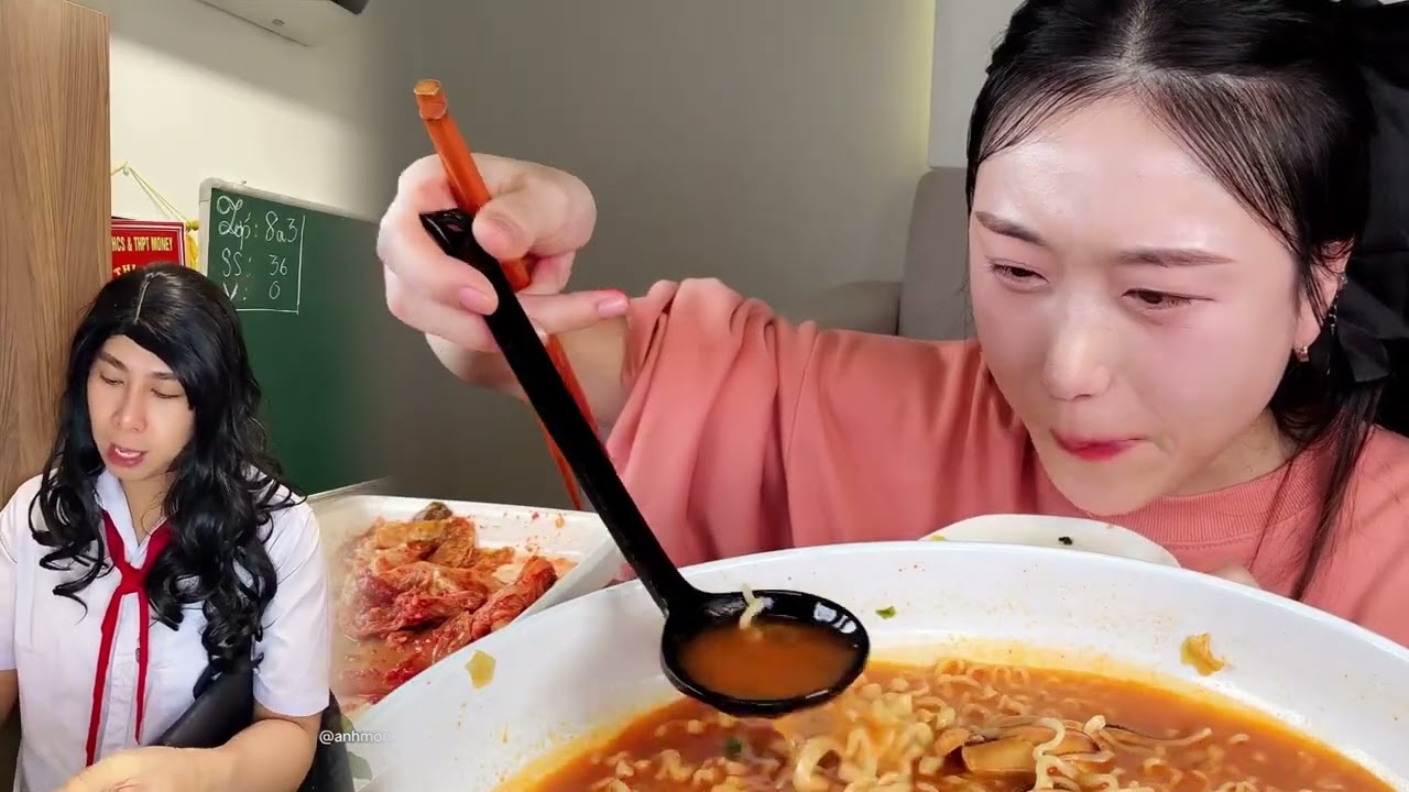 Video Ngắn (Anh Money 💰) Và Mukbang ([AmiAmi]아미아미)