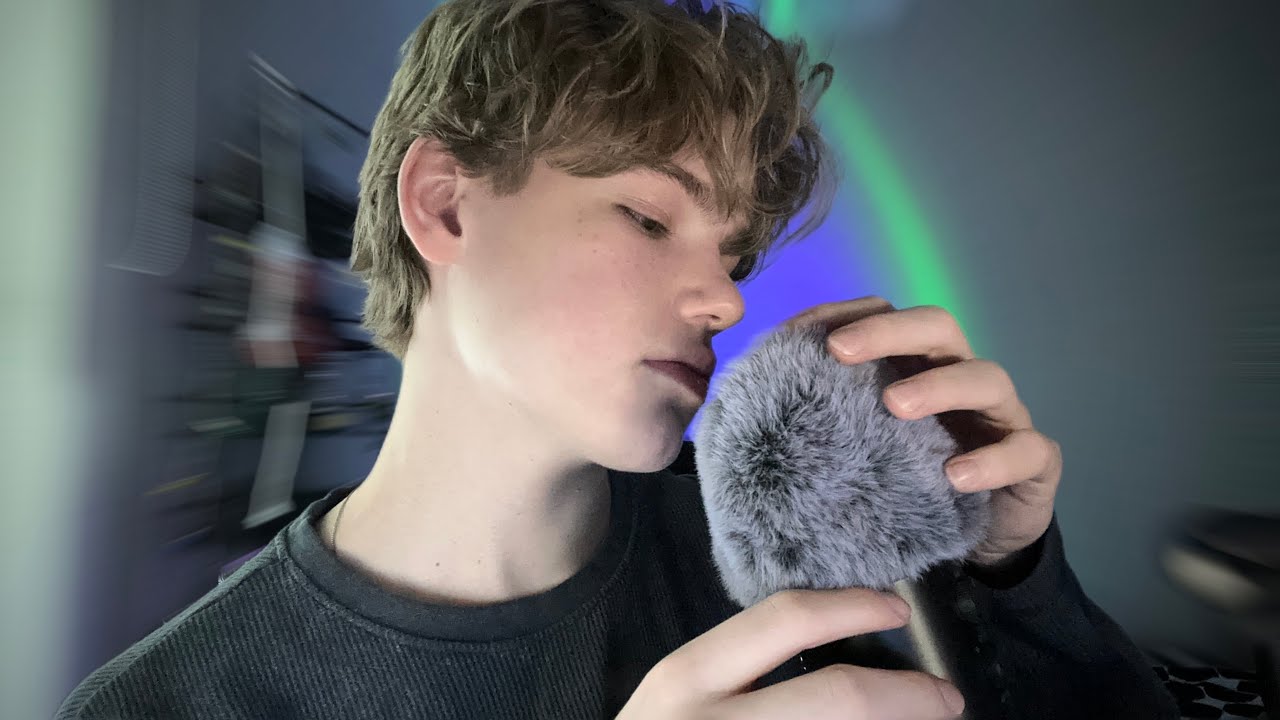 ASMR │ Giving You Scratches & Sensitive Whispering🐈 (Mic Scratching, Plucking, Yapping)