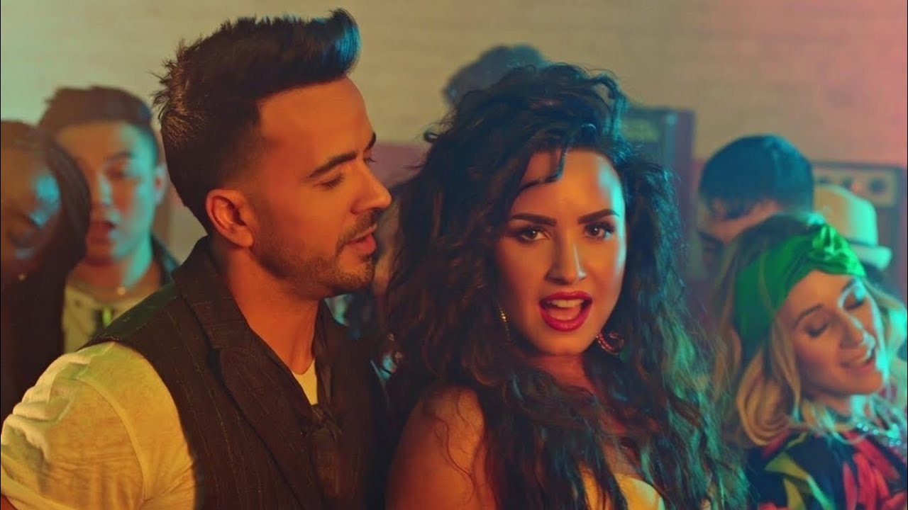 Luis Fonsi, Demi Lovato - Échame La Culpa (Official Music Video)