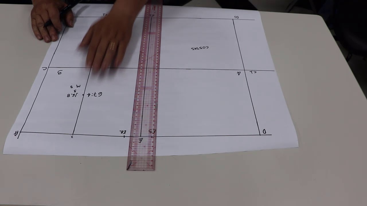 Curso de modelagem em malha. Aula 01 base da saia .