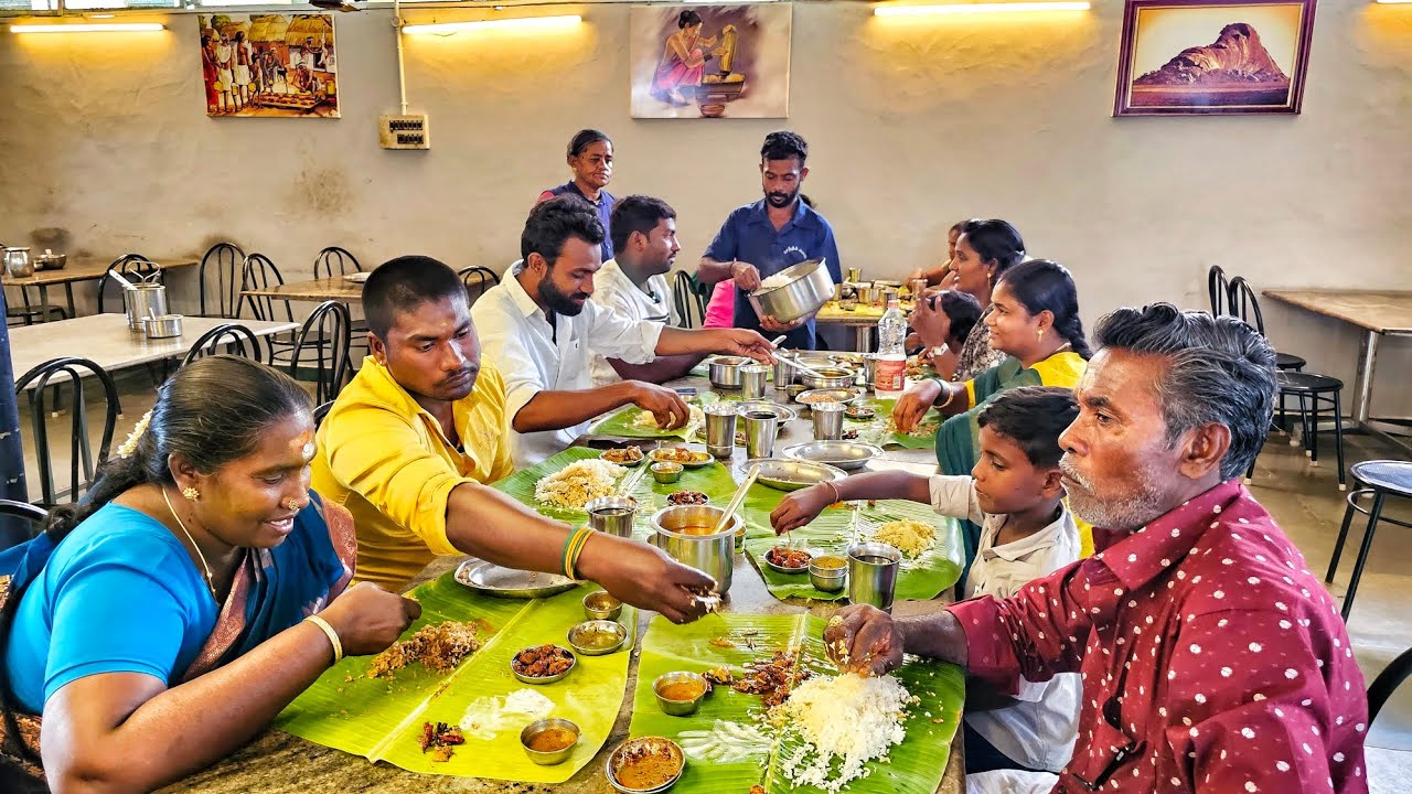 மொத்த குடும்பத்திற்கும் கறி விருந்து  ஒரு புடி செந்தில் மெஸ் curry feast  family Senthil Mess