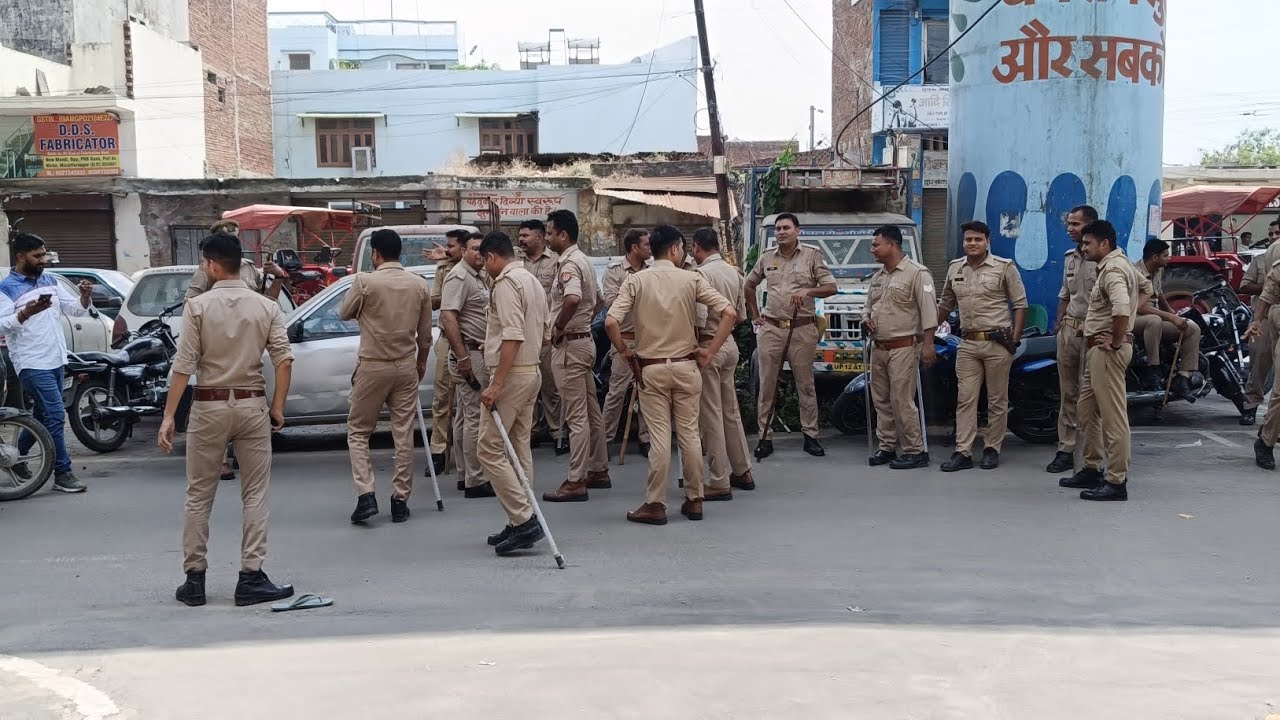 थाना घेराव करने पहुंचे किसान संगठन के कार्यकर्ताओं पर पुलिस का लाठीचार्ज, कई घायल।