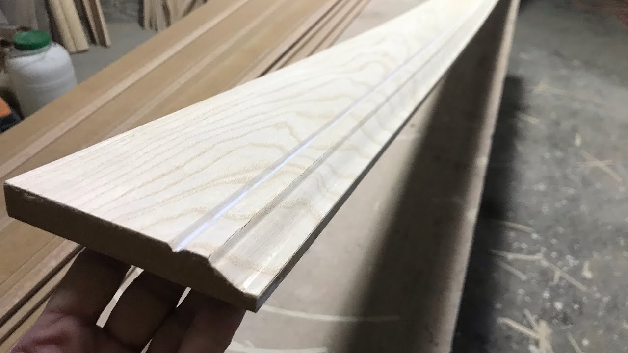 Как можно клеить шпон на плинтуса. Make a BASEBOARD 16 mm and glue veneer.
