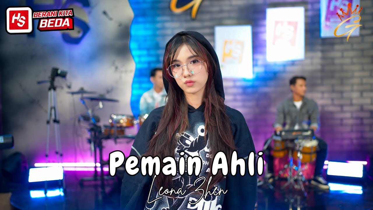 LEONA ZHEN - PEMAIN AHLI (Official Live Music Video)