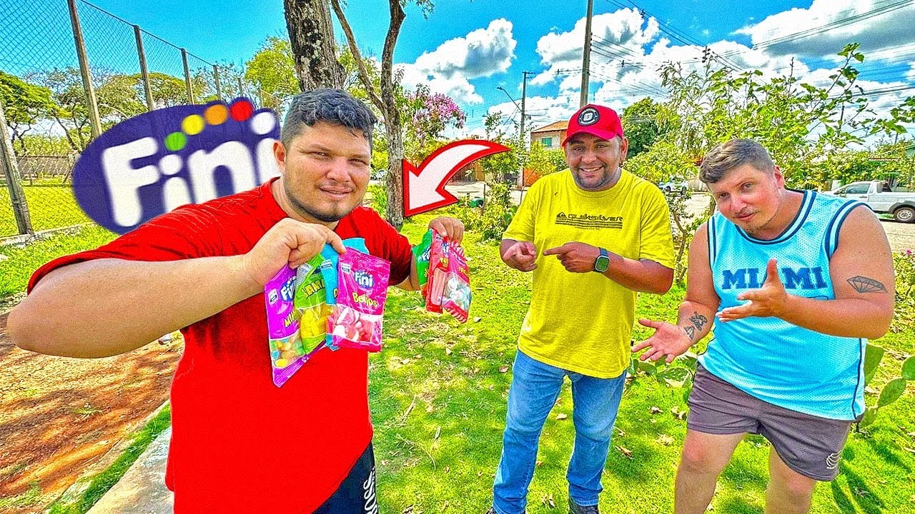 COMPREI BALA FINI DO SUPERMERCADO PARA MEUS AMIGOS !!! 