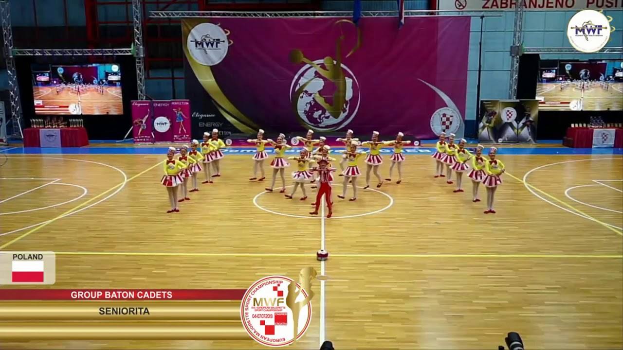 GROUP BATON CADETS, SENIORITA, POLAND