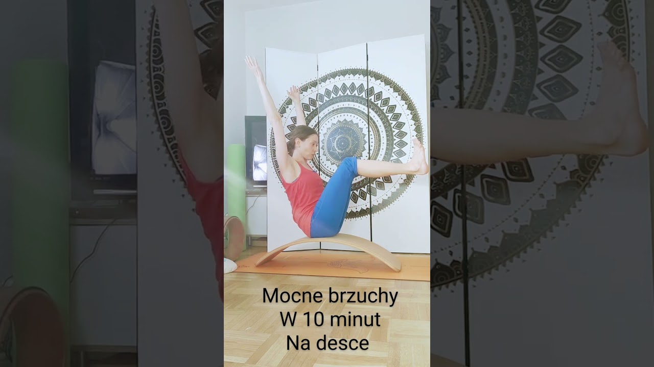 Szybkie brzuszki na desce Gakker