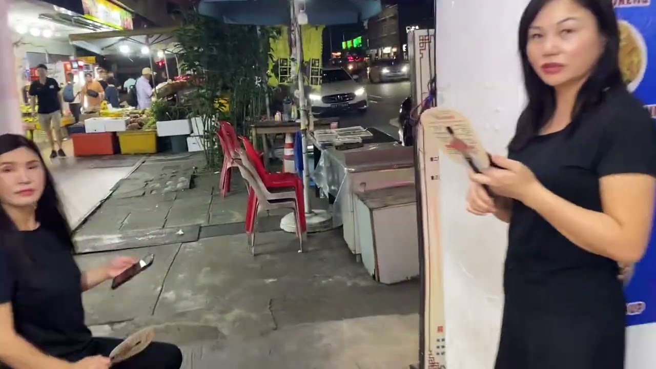 Singapore Nightlife Geylang Road Red-Light District Brothels Massage Chinese Viet Girls Walking Tour