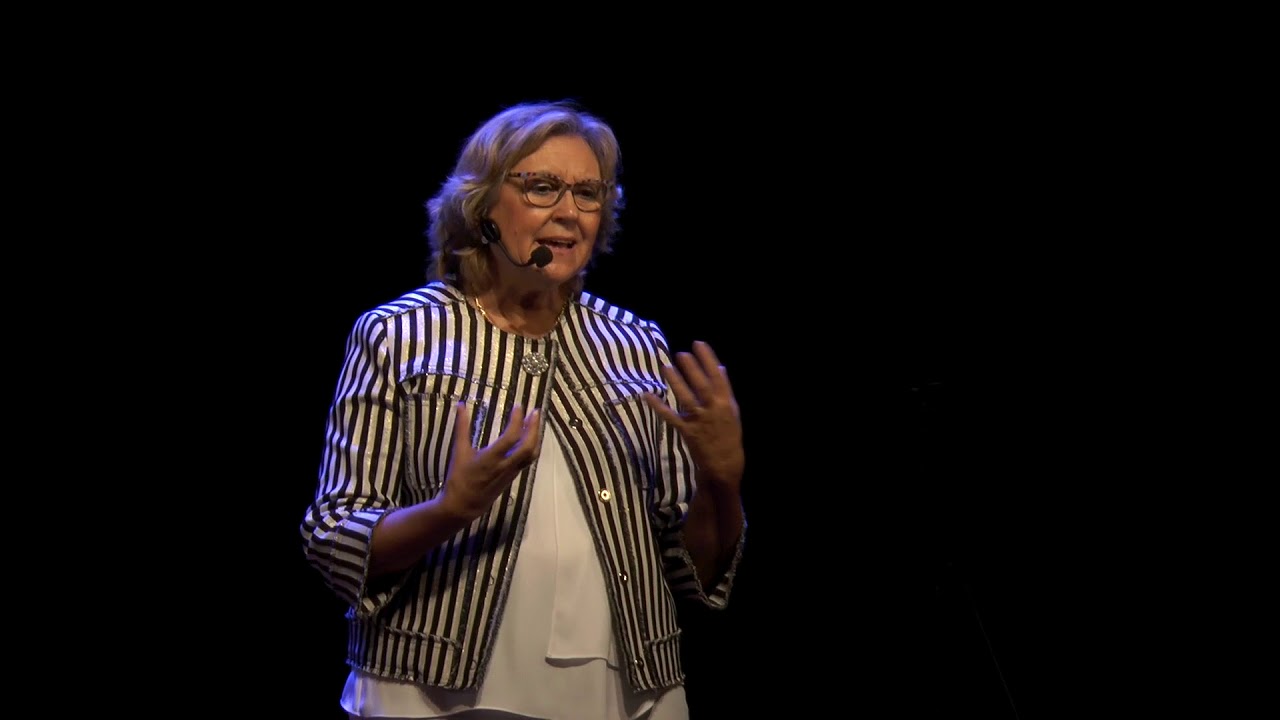 Hospitales Amables. Hacia una Medicina más Humanizada | Anna Rodríguez | TEDxGracia