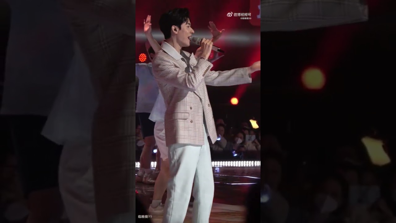 龔俊跨年直拍 - 快樂頌+小城夏天❤️cr：見水印｜龔俊Simon