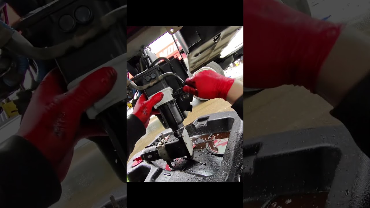 Bad brand new DEF pump #trucks #diesel #shop #freightliner #repair
