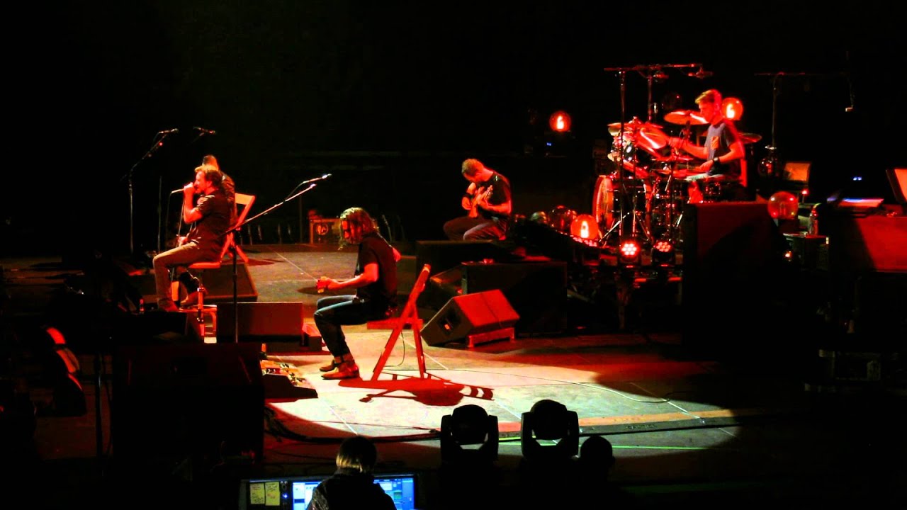 Pearl Jam, Spokane Arena 11/30/13, Footsteps