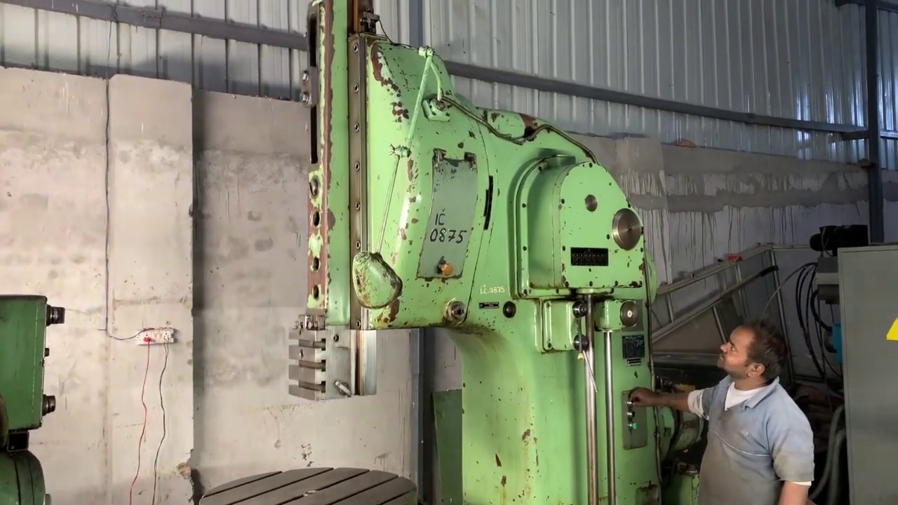 Slotting Machine - TOS HOV40