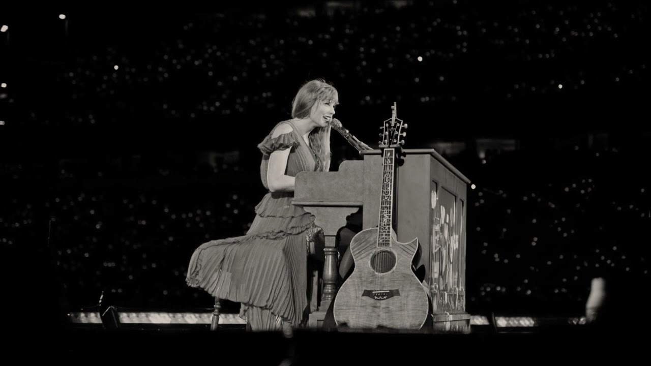 Taylor Swift - The Smallest Man Who Ever Lived (Live Concept)