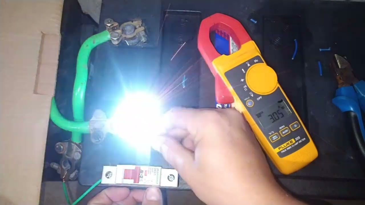 como usar disjuntor residêncial da forma correta no som automotivo, será que protege mesmo????