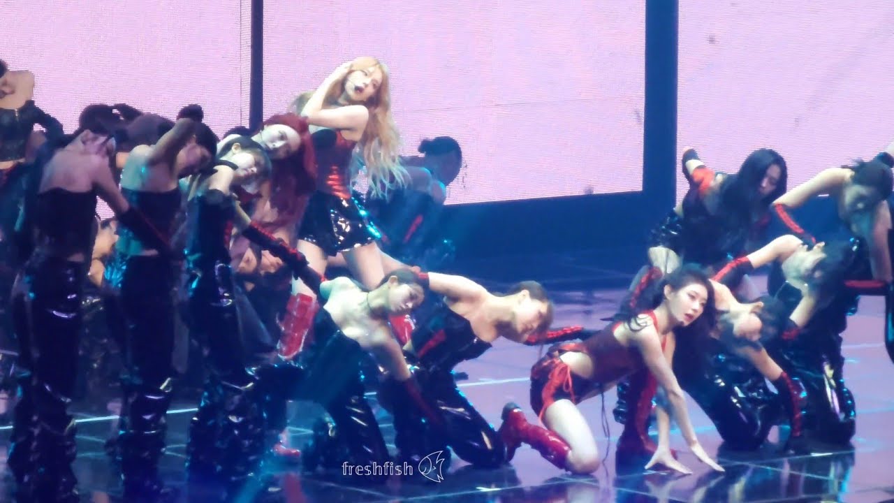 240225 ITZY - BORN TO BE + RACER + KIDDING ME [BORN TO BE in Seoul day2]