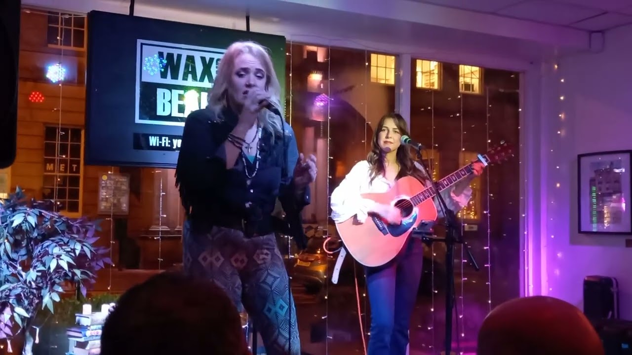 Elles Bailey - Can't Take My Story Away