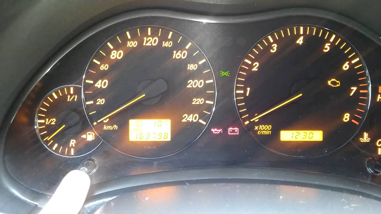 Toyota Avensis T25 - Zmiana intensywności podświetlenia zegarów
