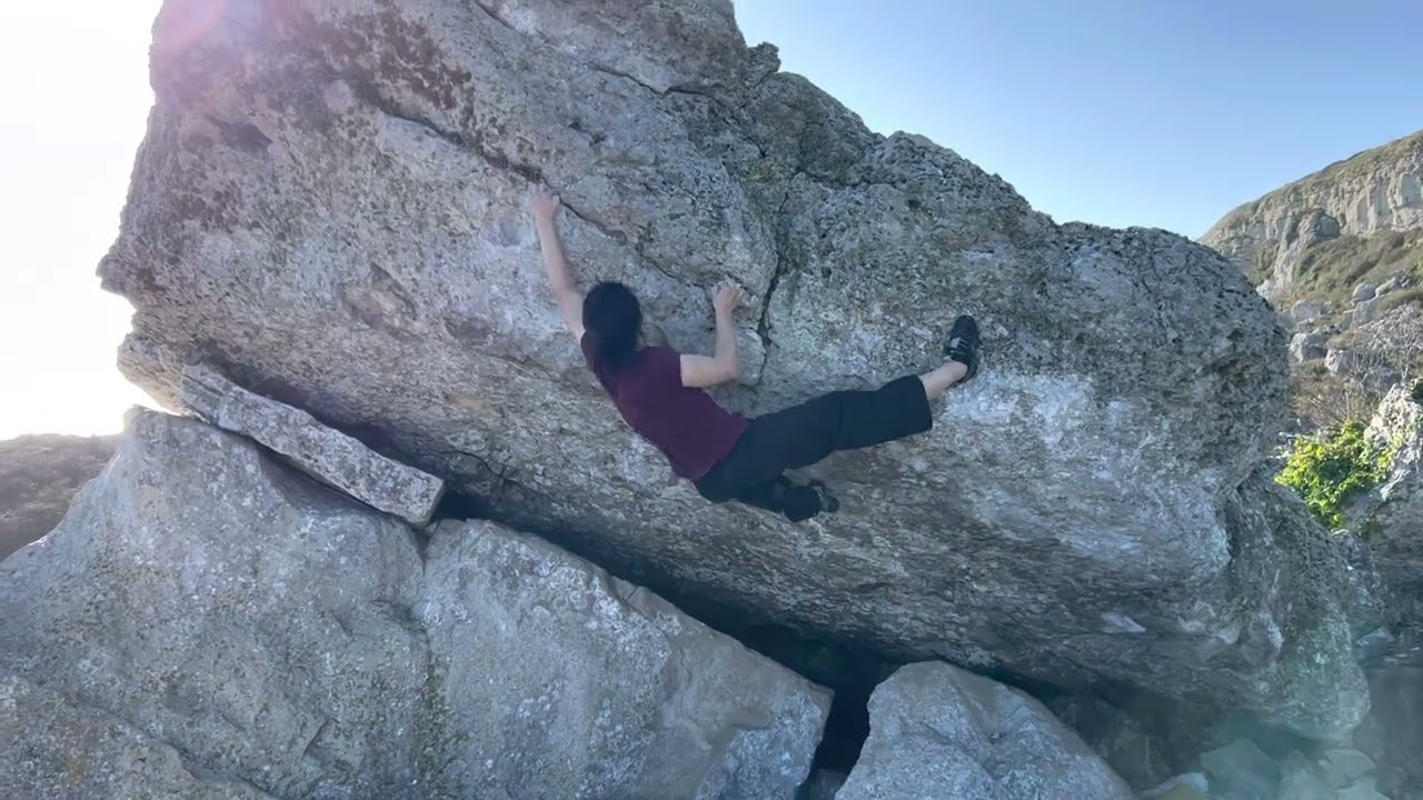 Years Around the Sun 7A+ (V7) - The Cuttings, Portland