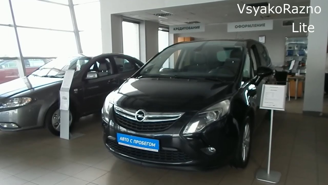 Opel Zafira Tourer C   1 4T АТ  2012    экстерьер , интерьер  минивэн без багажника