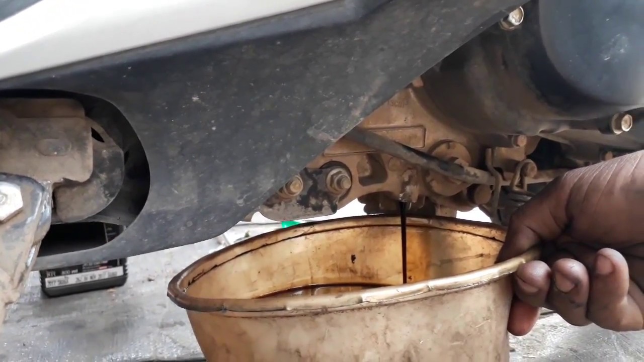 How to change engine oil of Yamaha Fascino Part 1 || MC
