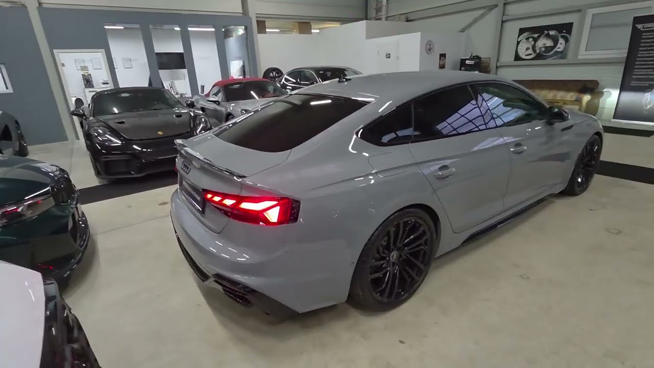 Audi RS5 Sportback in nardograu