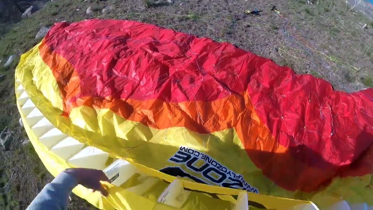 Flying Anarchist Mountain in Osoyoos on the #ozoneparagliders Dragonfly 18 m