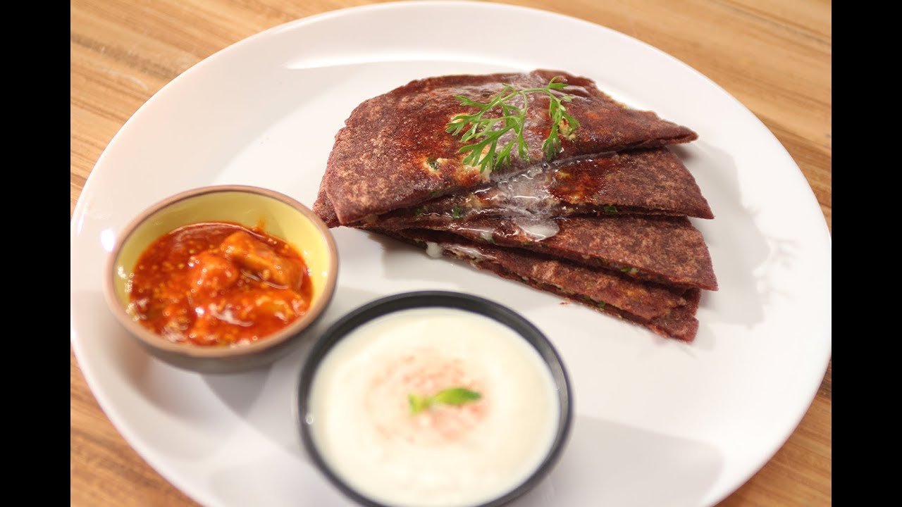 Paneer Stuffed Nachni Parantha | Sanjeev Kapoor Khazana