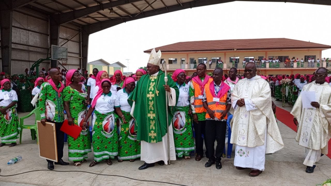 MESSE DES 40 ANS DES FRATERNITÉS DU DIOCÈSE DE CABINDA