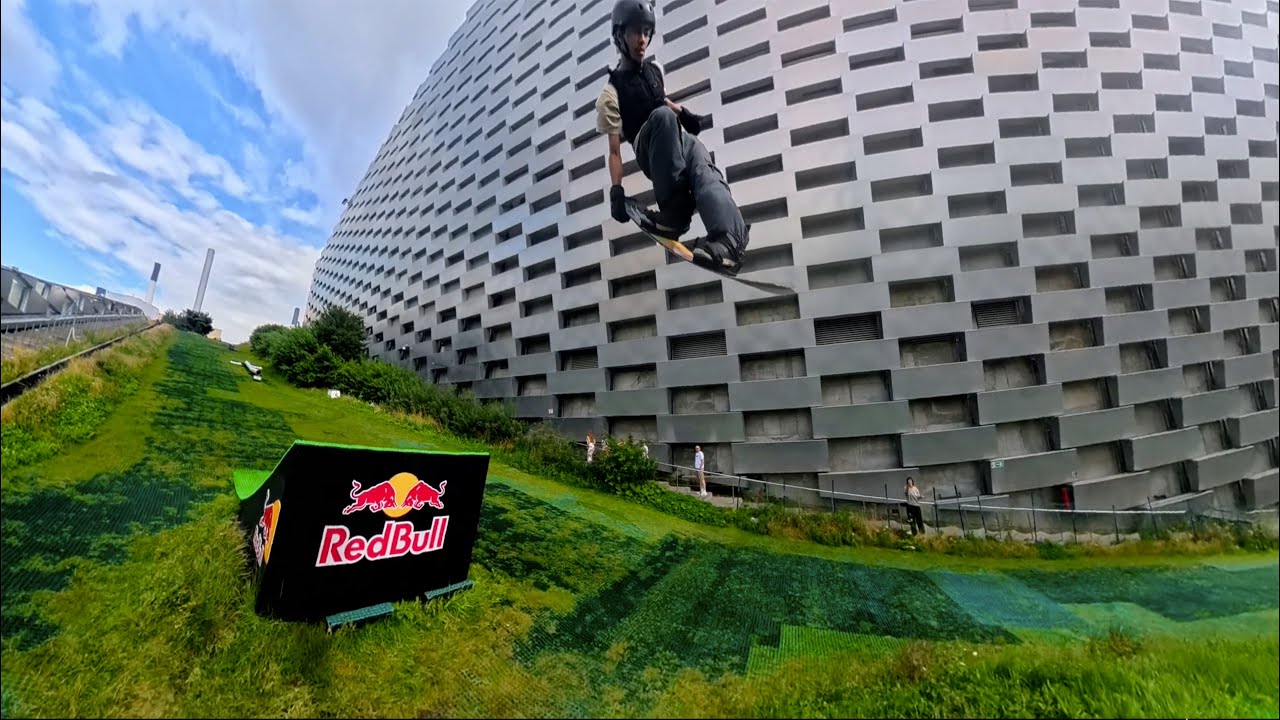 Snowboarding in Copenhagen? Yes, you can: Copenhill