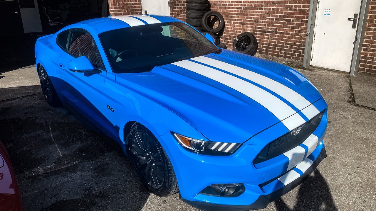 FULL CUSTOM RACING STRIPE INSTALL ON A MUSTANG