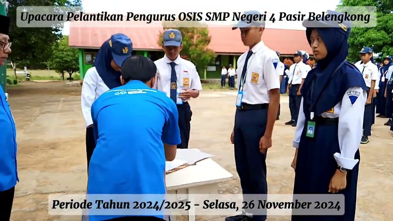 Upacara Pelantikan Pengurus OSIS SMP Negeri 4 Pasir Belengkong Periode Tahun 2024/2025