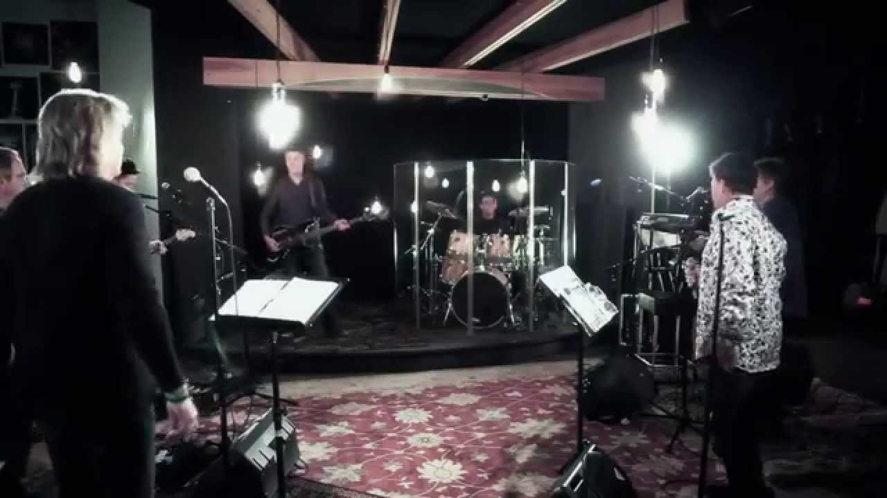 John Schlitt com John Elefante, John Lawry, Jay Sekulow & Friends - Hold Your Head Up  (Legendado)