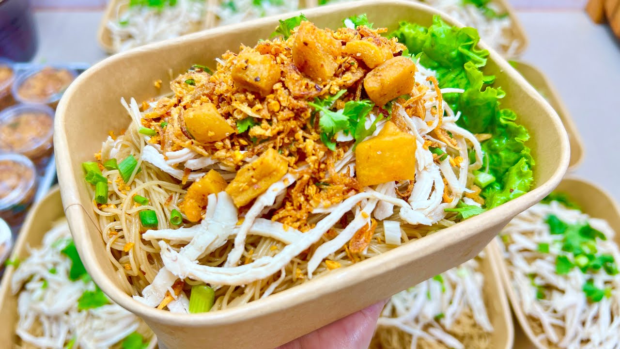 หมี่ไก่ฉีกสูตรทำขายจริง!เคล็ดลับลวกเส้นหมี่ให้เหนียวนุ่มไม่เละ!อร่อยมาก ￼