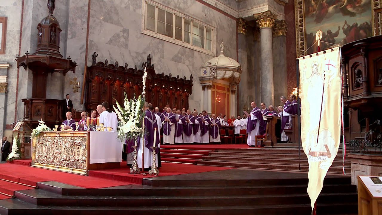 PASKAI LÁSZLÓ BÍBOROS TEMETÉSE (2015.08.22.)