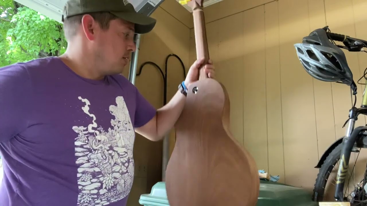 Single bolt, hovering neck joint idea