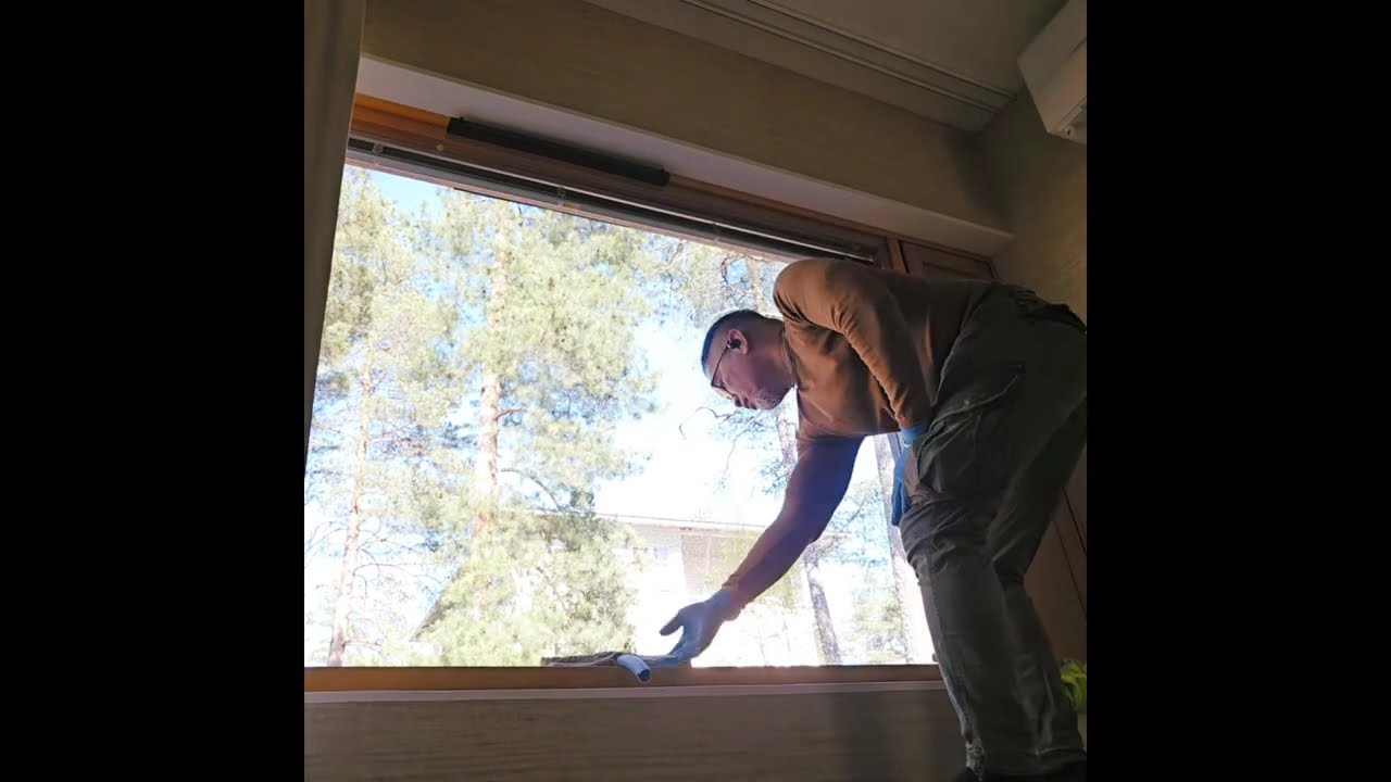Windows cleaning by me and my wife jovy😁😁😁😁😁( late upload)